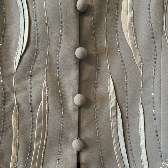 Suit - Picture 7 of 14